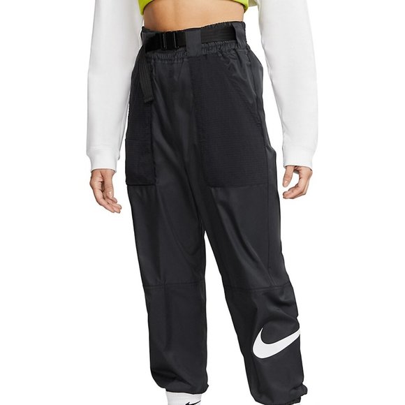 Nike Belted Swoosh Cargo Pants - Picture 2 of 8